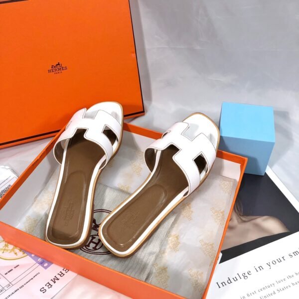 HM Oran Sandals - Slides