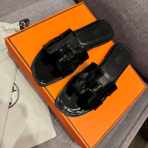 HM Oran Sandals - Sandals