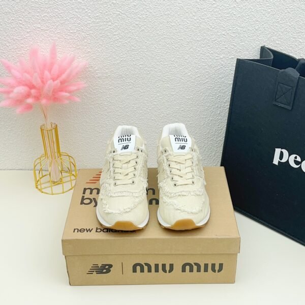 NB 574 x MIU Beige Denim - Sneakers
