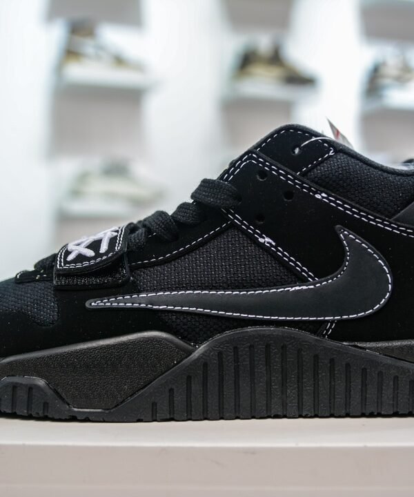 NK Air Trainer 1 Mid Travis Scott – Baskets