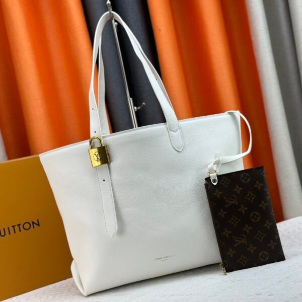 LV Lockme Shopper - Bag