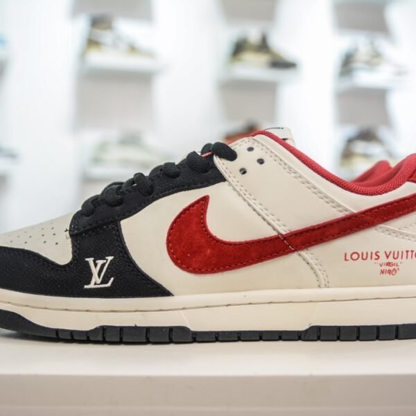 NK Dunk Low LV - Sneakers