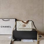CC 19 Wallet on Chain – Bag – Gold