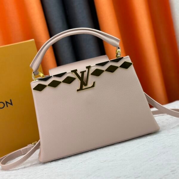 LV Capucines - Bag