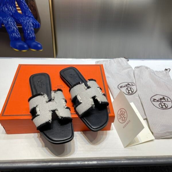 HM Oran Sandals - Slides
