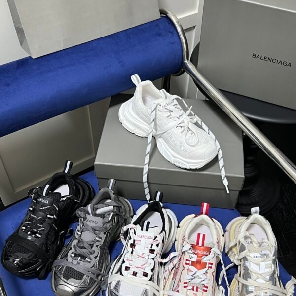 BAL Track 2 - Sneakers
