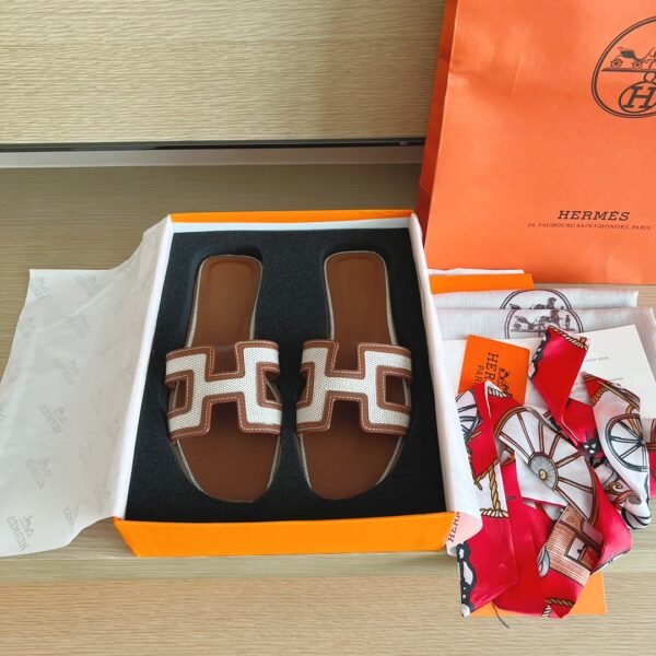HM Oran Sandals - Sandals