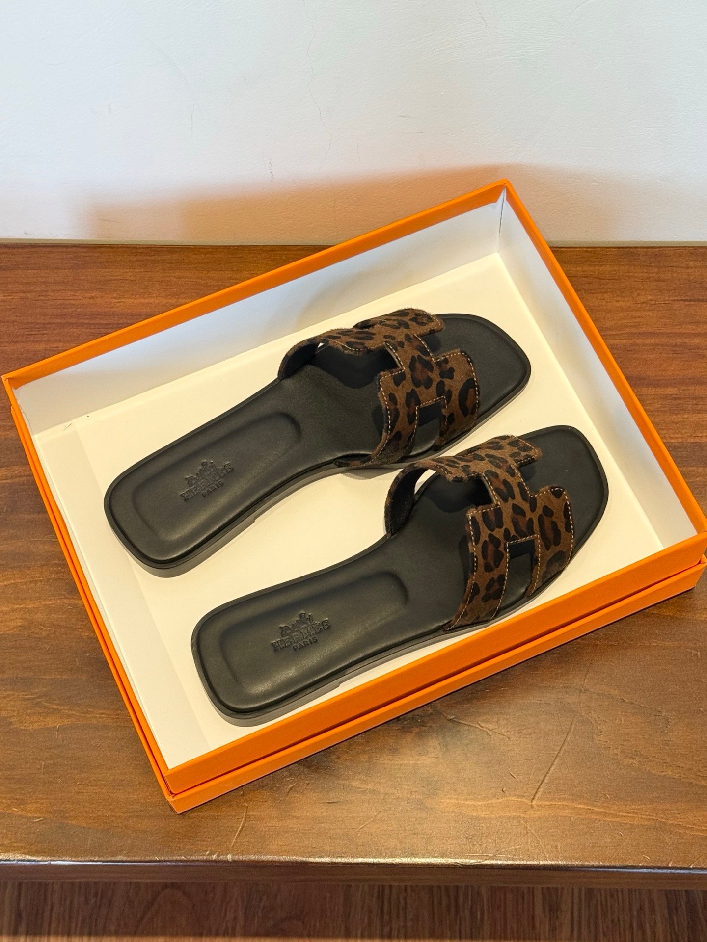 HM Oran Sandals Leopard - Slides - Image 4