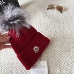 MCL Pom Pom Beanie – Cappello