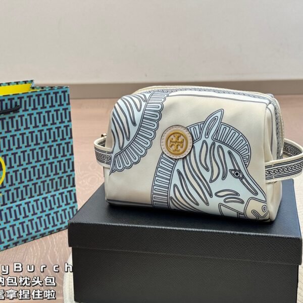 TB ToryBurch