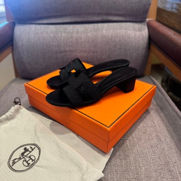 HM Oran Sandals - Sandals