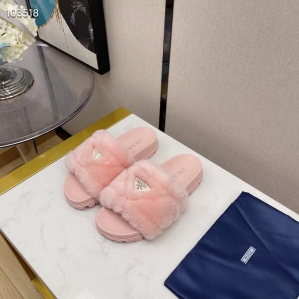 PR Furry Logo Slides Pink - Slides