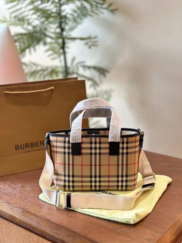 BBR Vintage Check Canvas Mini Title Beige Check – Bag