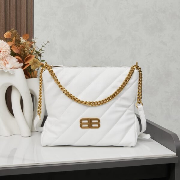 BAL Small size comes with a box, size 28x23x11