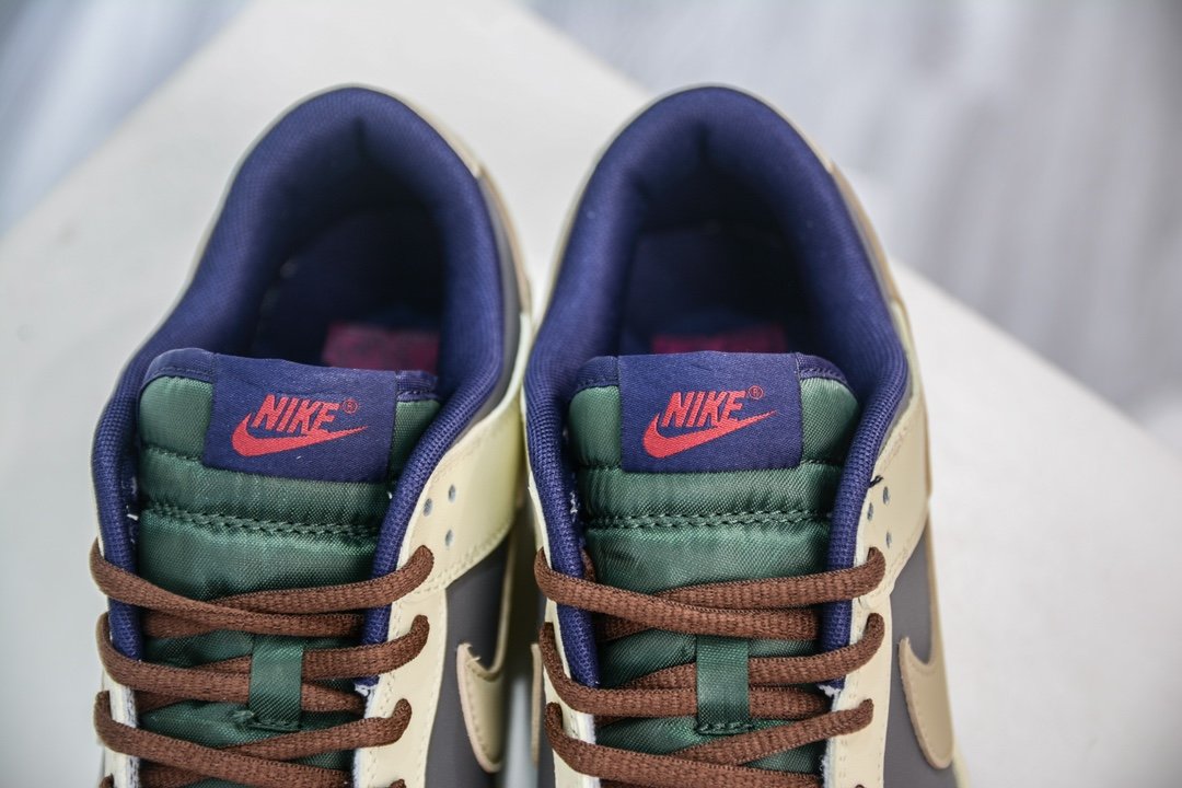 NK Dunk Low SP 24 Kilates x SBTG Dark Grey/Beige - Sneakers - Image 8