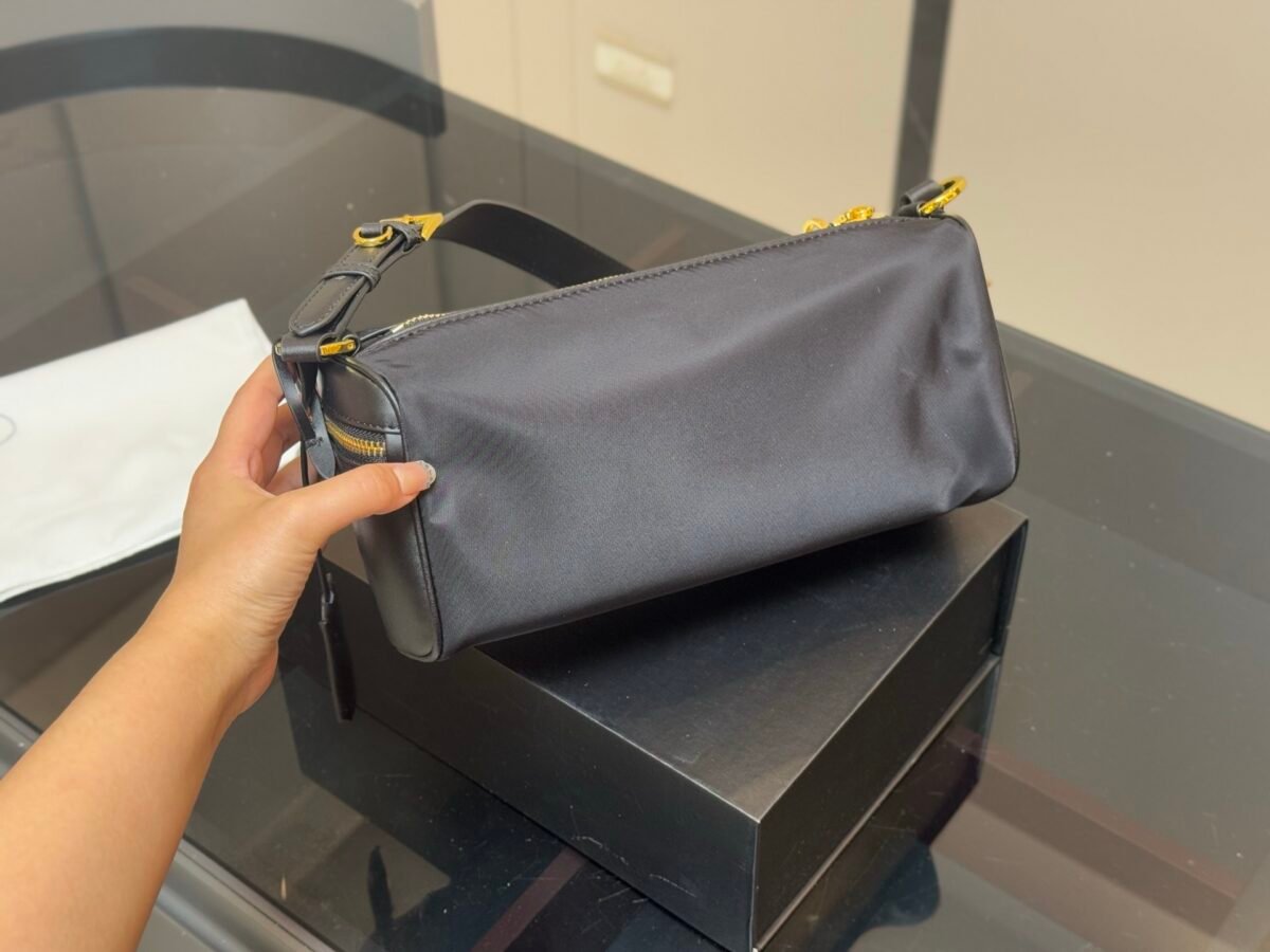PR Re-Edition 2005 Black Nylon – Bag — 7