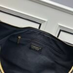 CC 22 Hobo Black Leather – Bag