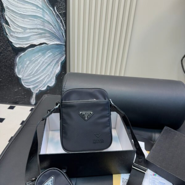PR Re-Nylon Pouch Black Nylon - Bag