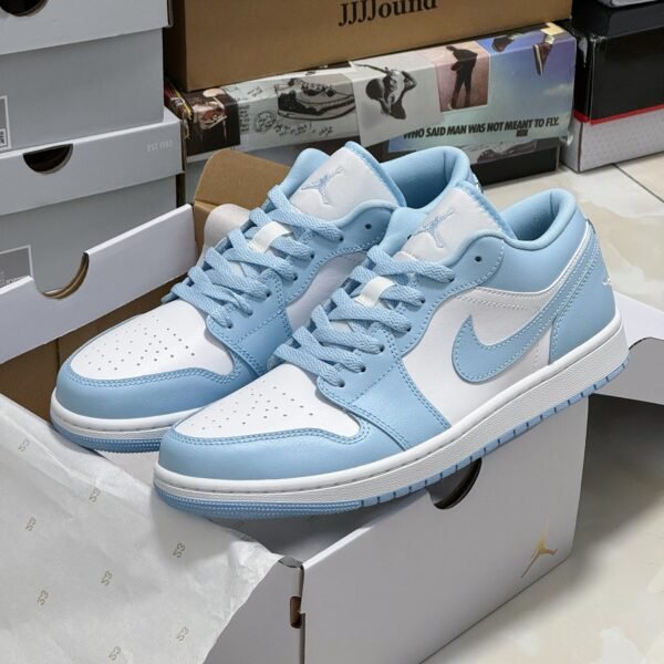 NK Air Jordan 1 Low OG UNC - Sneakers