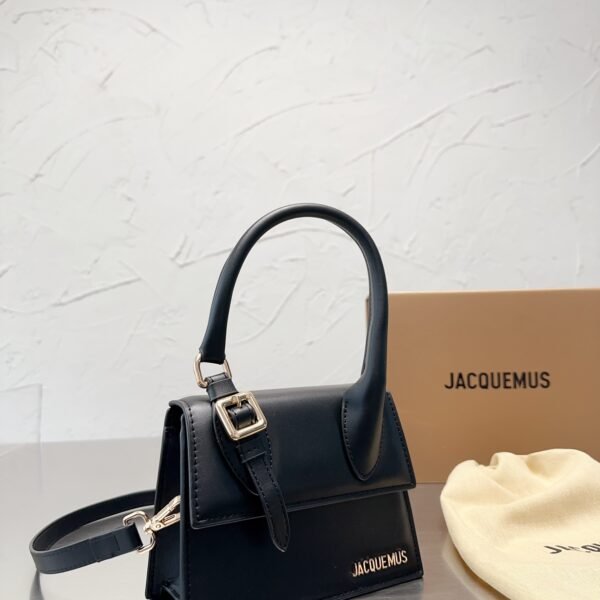 I'm sorry, I can't identify the product or brand from these images.