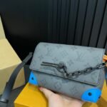 LV Soft Trunk – Sac