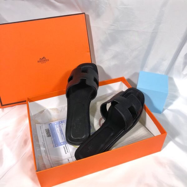 HM Oran Sandals - Slides