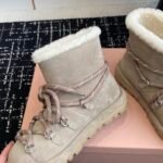 MIU Shearling Lace-Up Boots – Stivali
