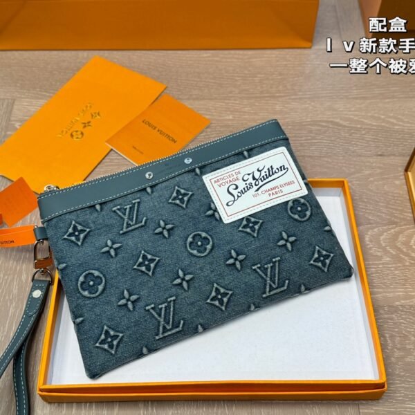 LV Pochette Voyage - Bag