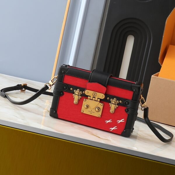 LV Petite Malle - Bag