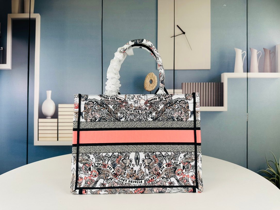 CD Book Tote Large Toile de Jouy - Bag - Image 4