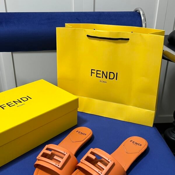 FD FF Buckle Slide - Slides