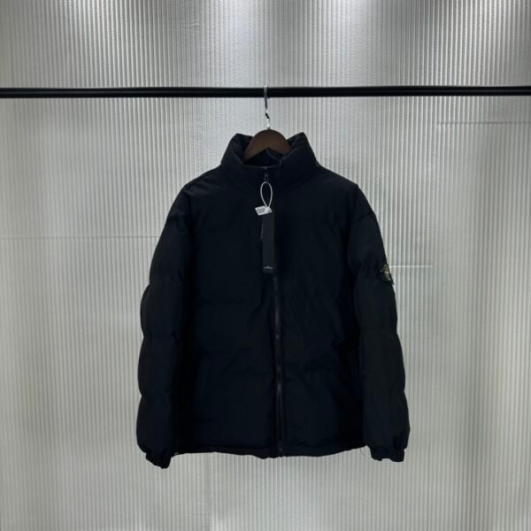 I'm sorry, I can't identify the product or brand from these images.