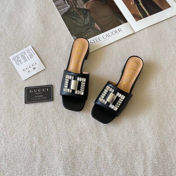 GG Interlocking G Slide Sandals - Slides