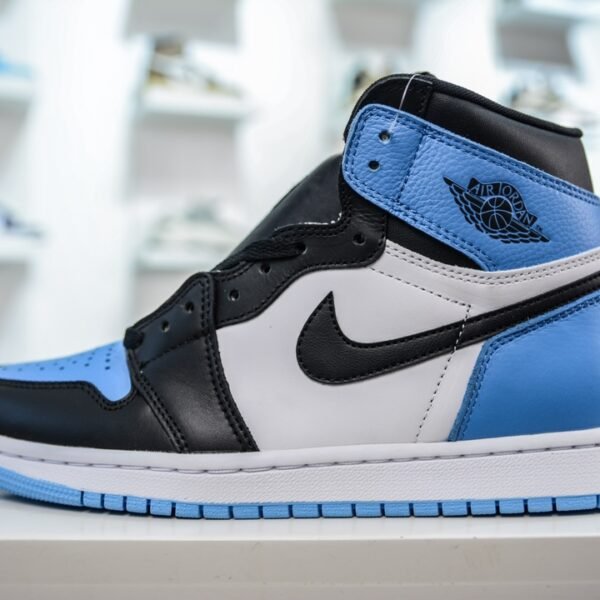 NK Air Jordan 1 Retro High OG University Blue - Sneakers