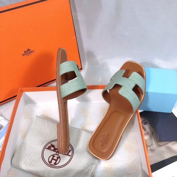 HM Oran Sandals - Slides