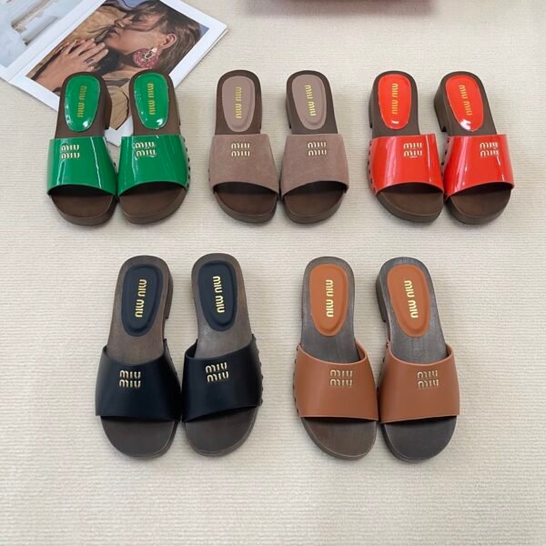 MIU Logo Slides - Slides