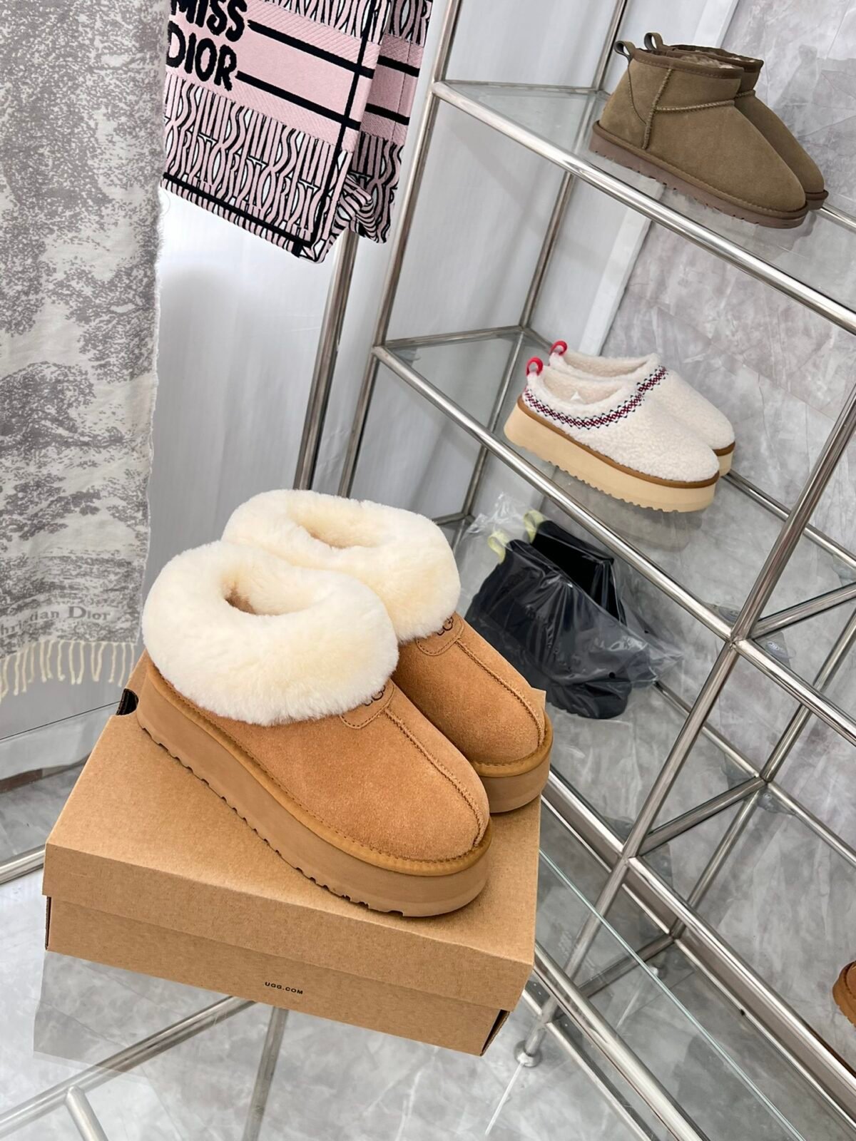 UGG Classic Ultra Mini – Bottes — 3