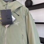 AR Beta LT Jacket Green – Jacket