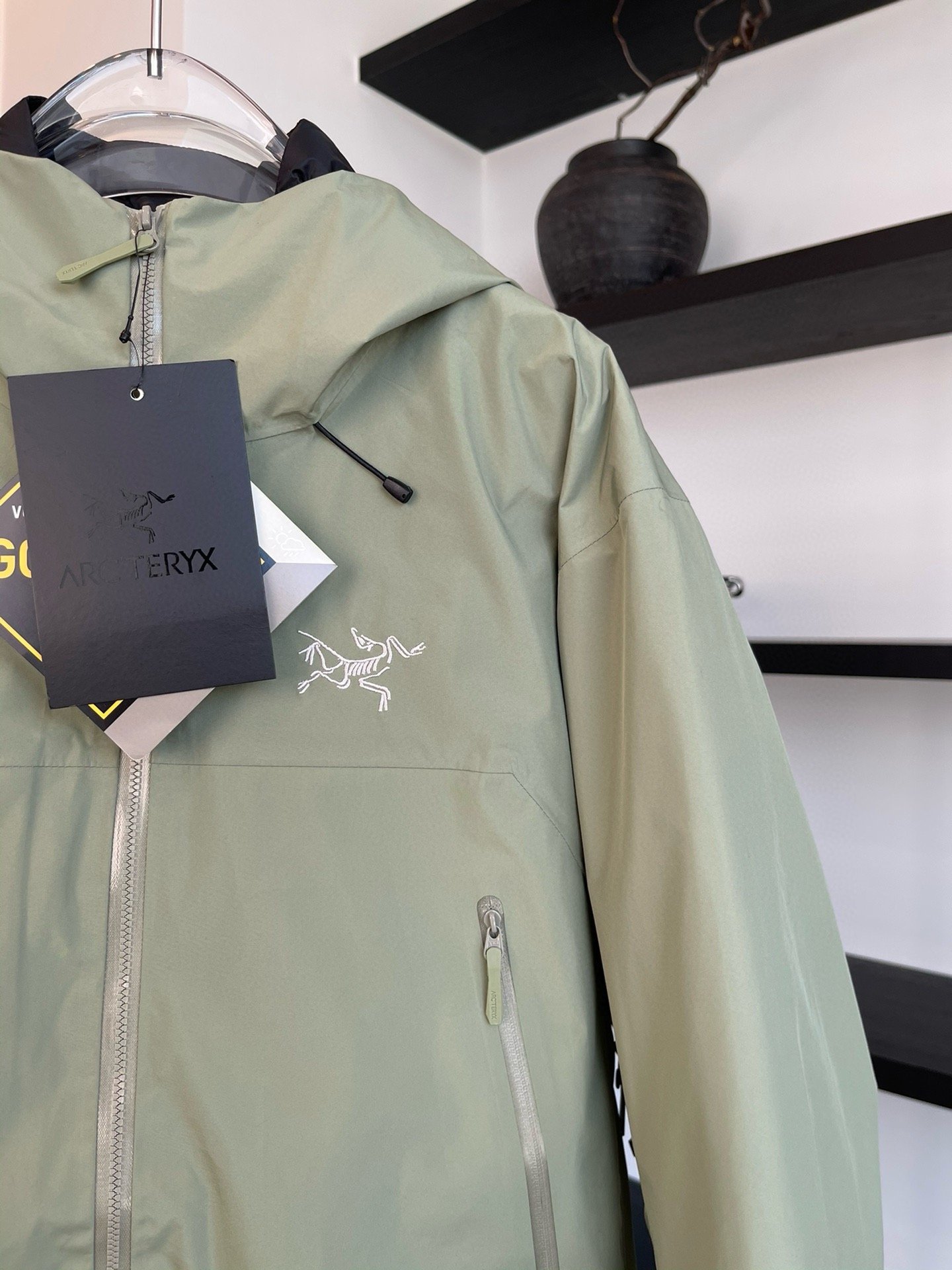 AR Beta LT Jacket Green - Jacket - Image 5