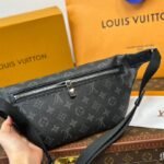 LV Discovery Bumbag Monogram Eclipse – Bag