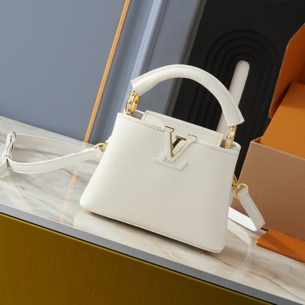 LV Capucines BB White Leather - Bag
