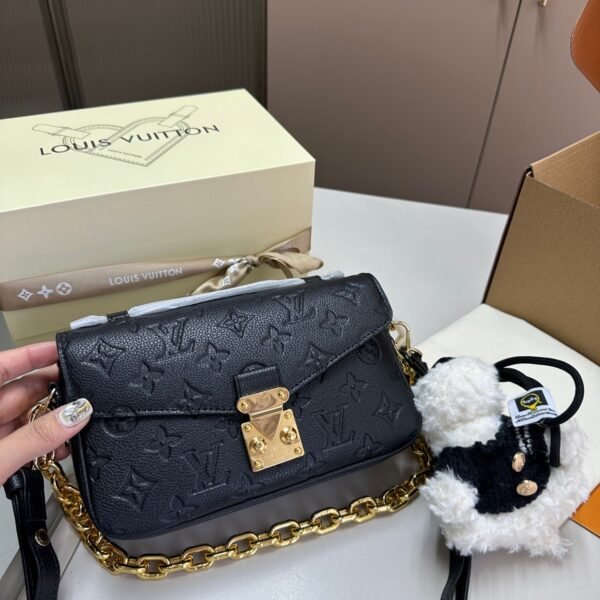 LV Pochette Métis Black Empreinte Leather - Bag