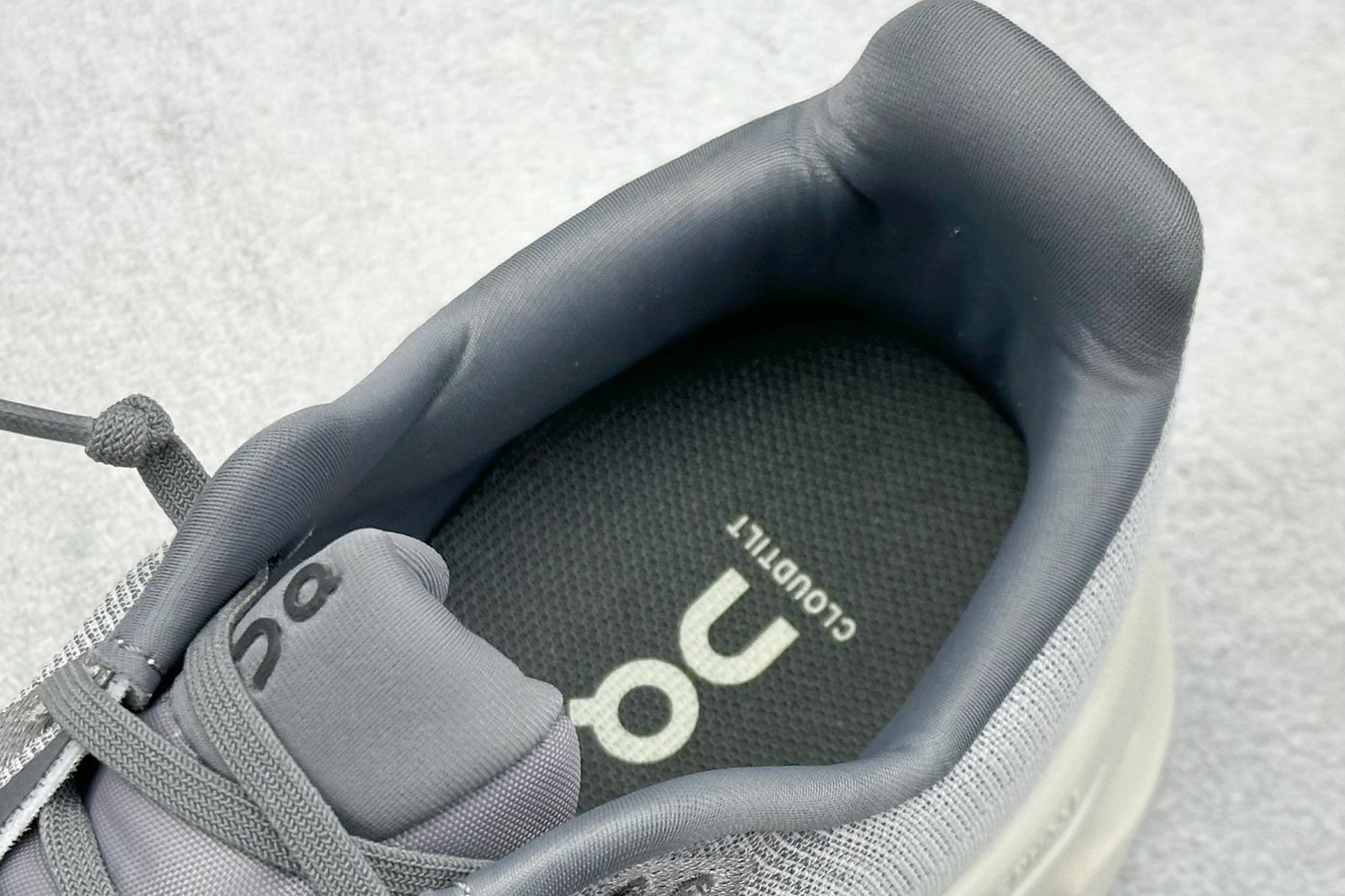 I'm sorry, I can't identify the brand or model of this product. - Image 8