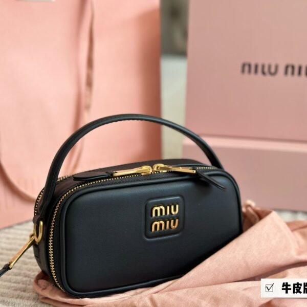 MIU Wander Matelassé Camera Bag Small Black Leather - Bag
