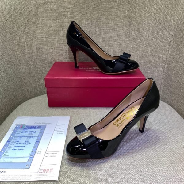 FD Vara Bow Pump - Heels