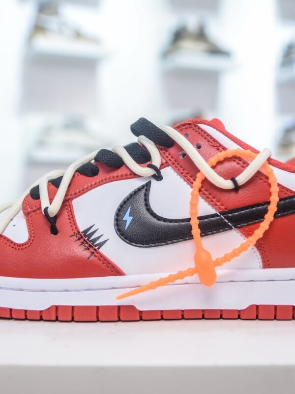 NK Dunk Low OW University Red – Sneaker – Nero