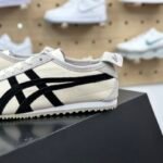 NK Mexico 66 White/Black – Sneakers – Tan