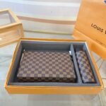 LV Toiletry Pouch 26 – Tasche