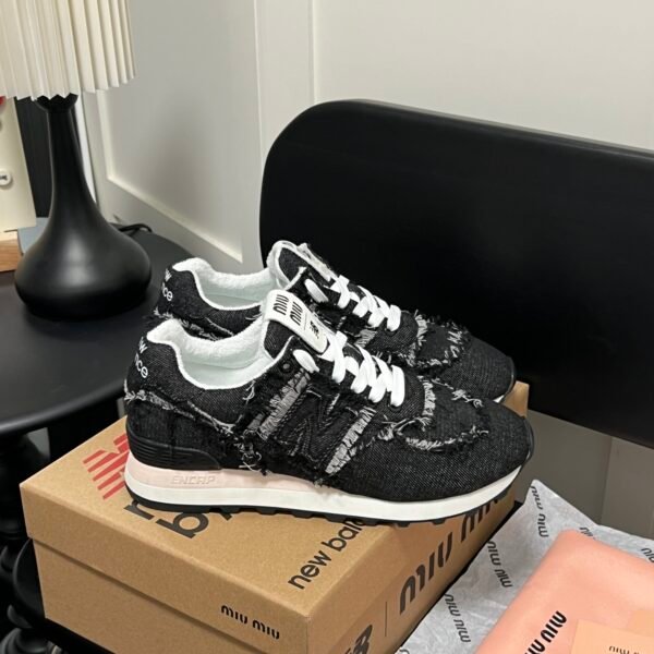 NB 574 MIU Collaboration - Sneakers