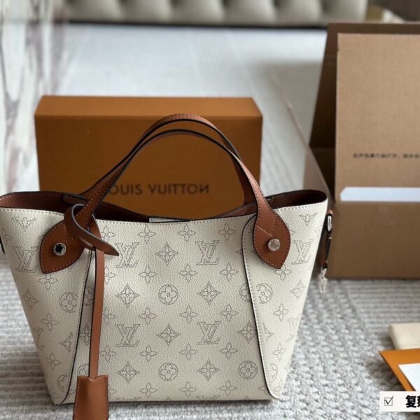 LV Hina PM - Bag